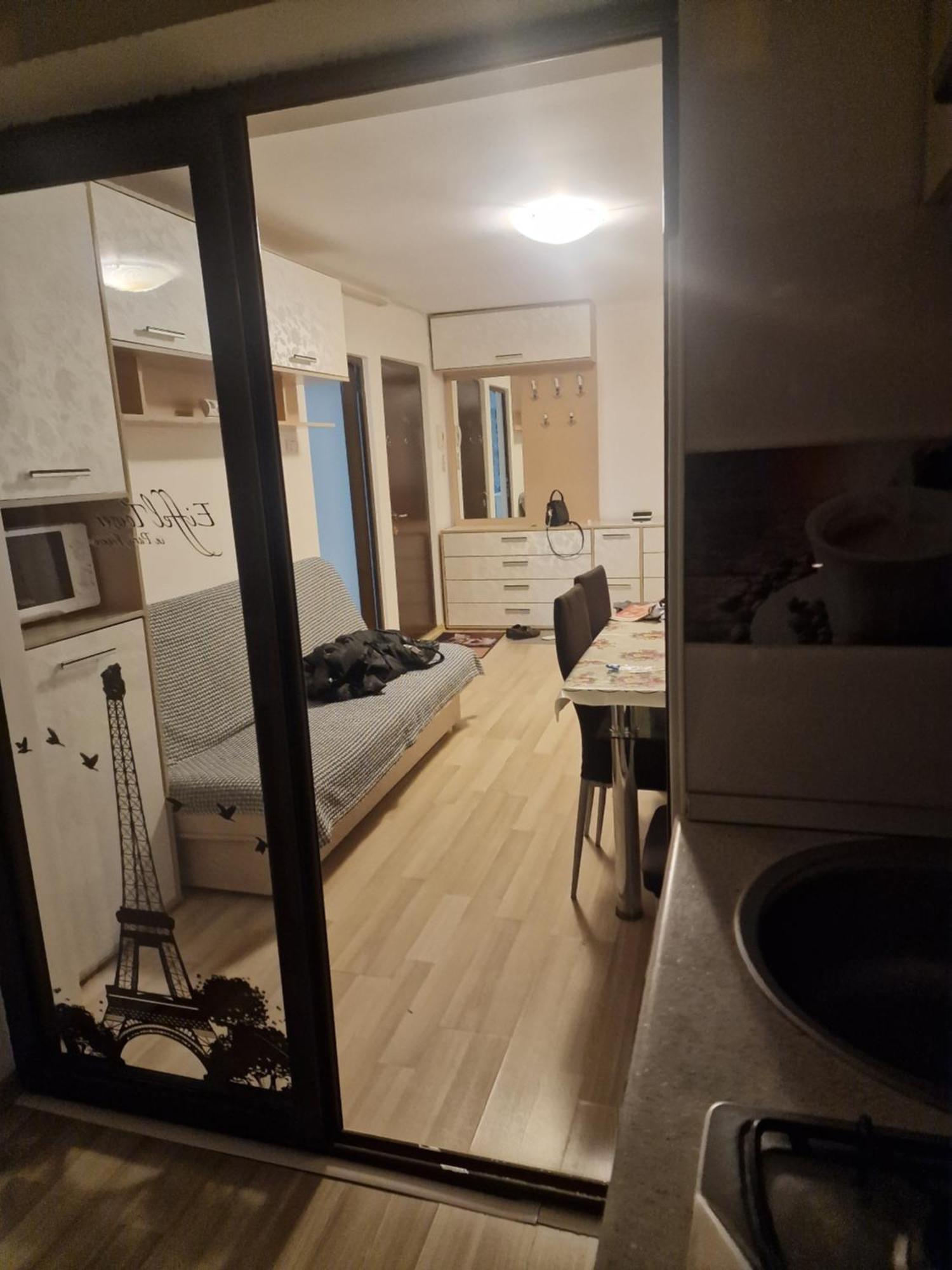 2 Bedrooms Apartment. Galaţi Eksteriør bilde